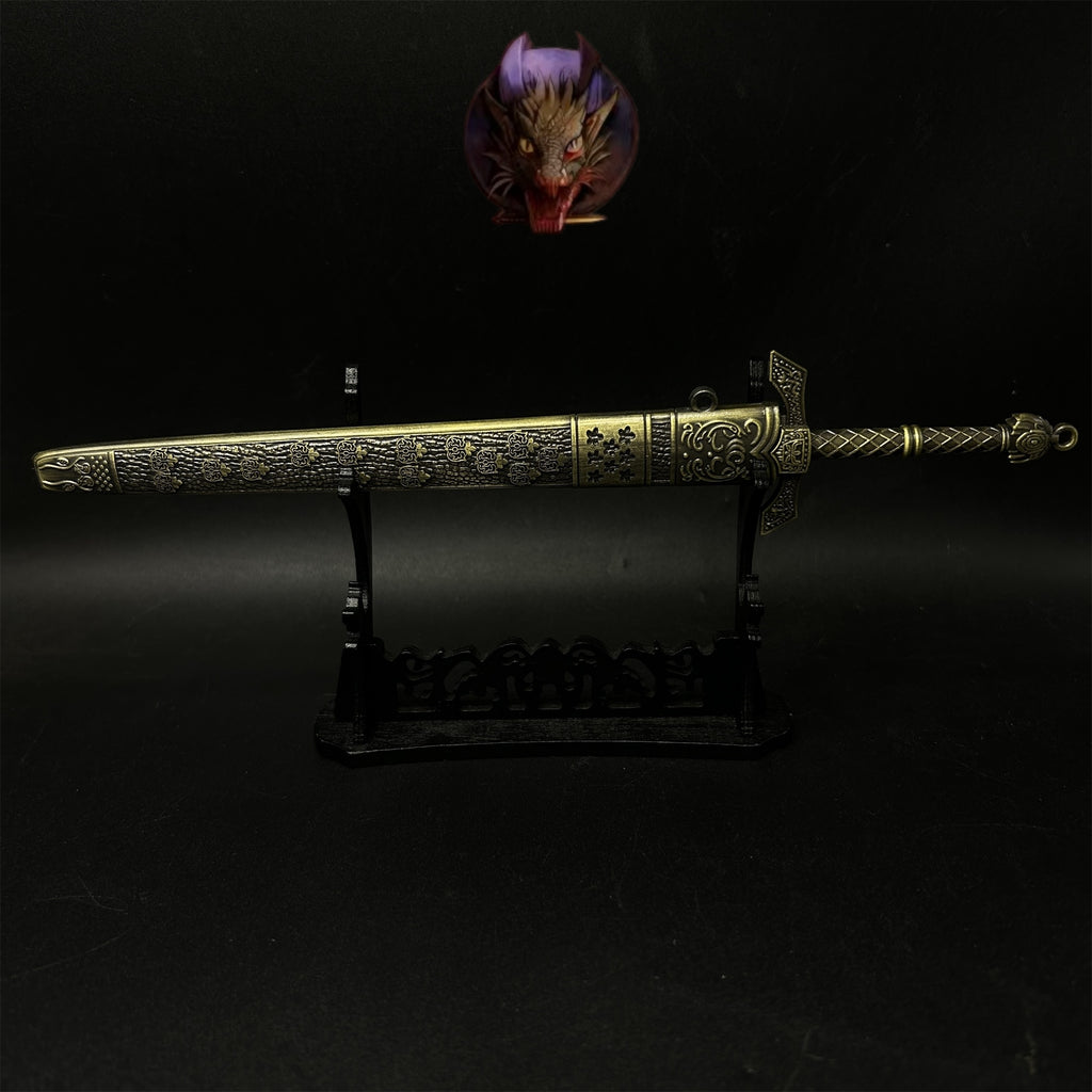 ER Game Banished Knight's Greatsword 22CM Metal Replica