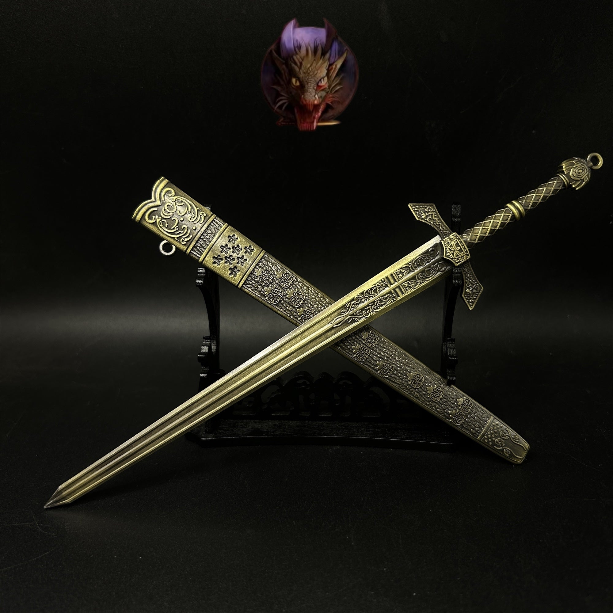 ER Game Banished Knight's Greatsword 22CM Metal Replica