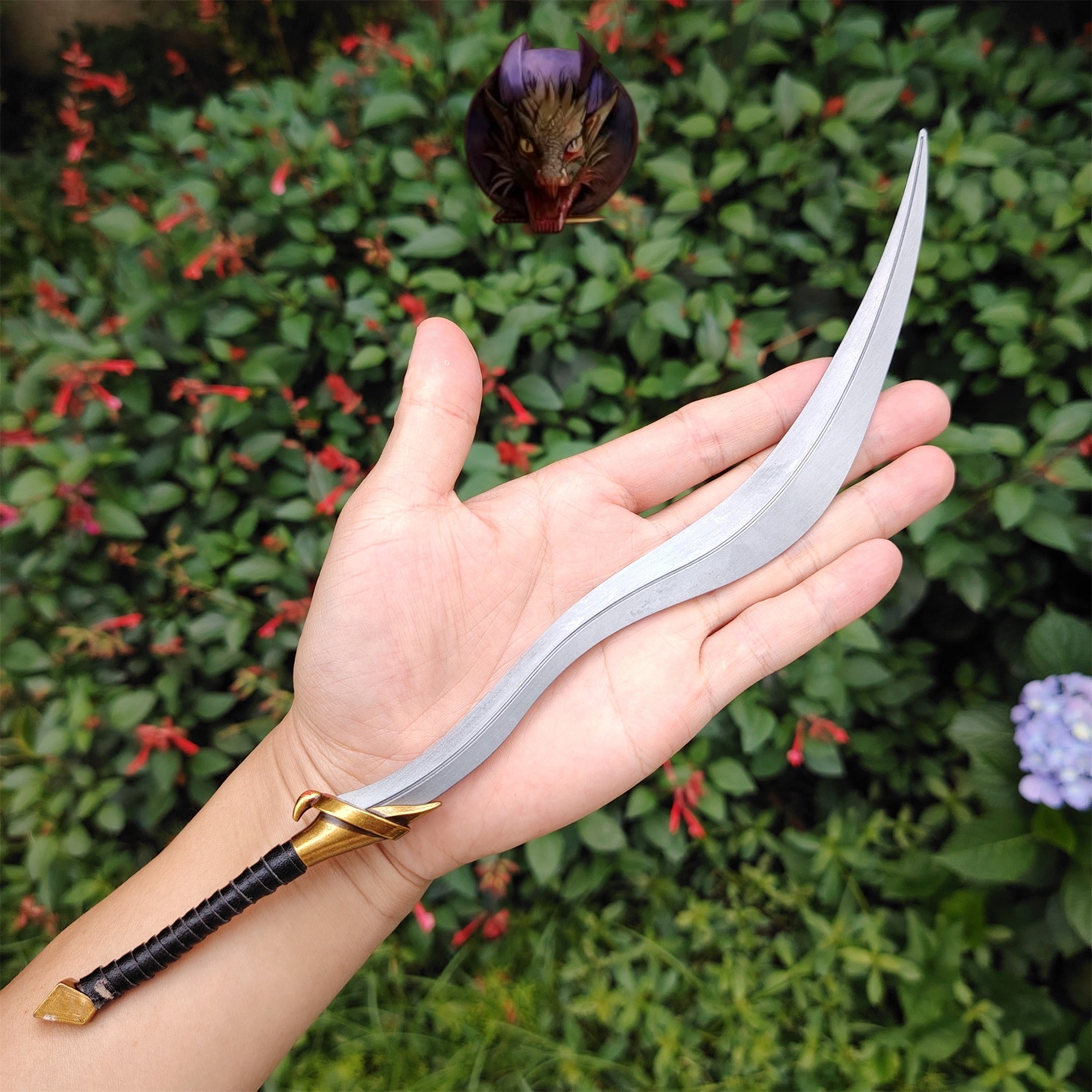 ER Bloodhound's Fang Metal Replica With Gift Box