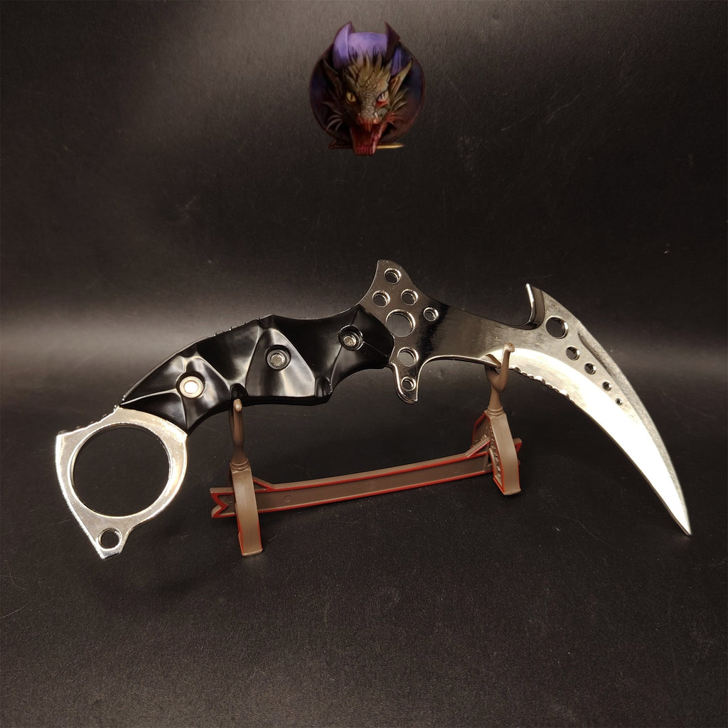 Re8 Metal Chris Karambit Metal Replica