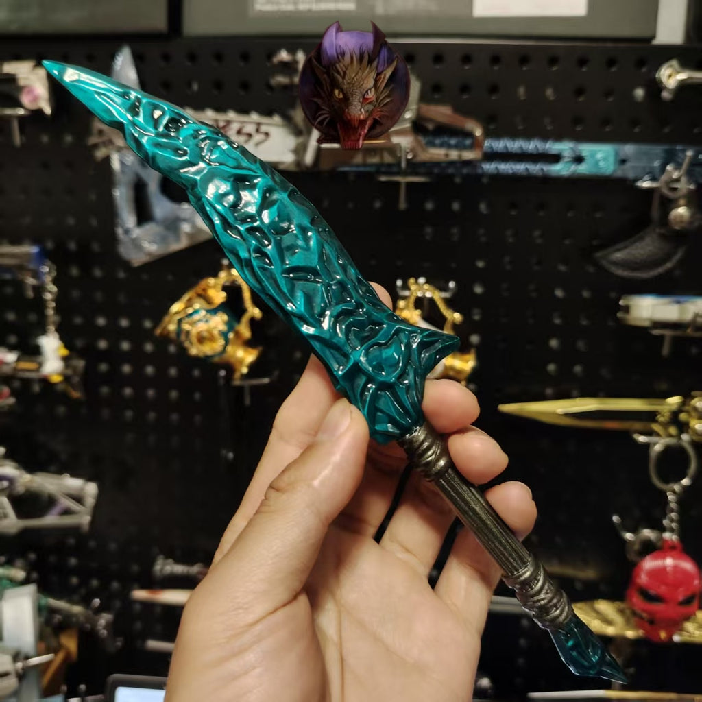 Elden Crystal Knife Metal Replica