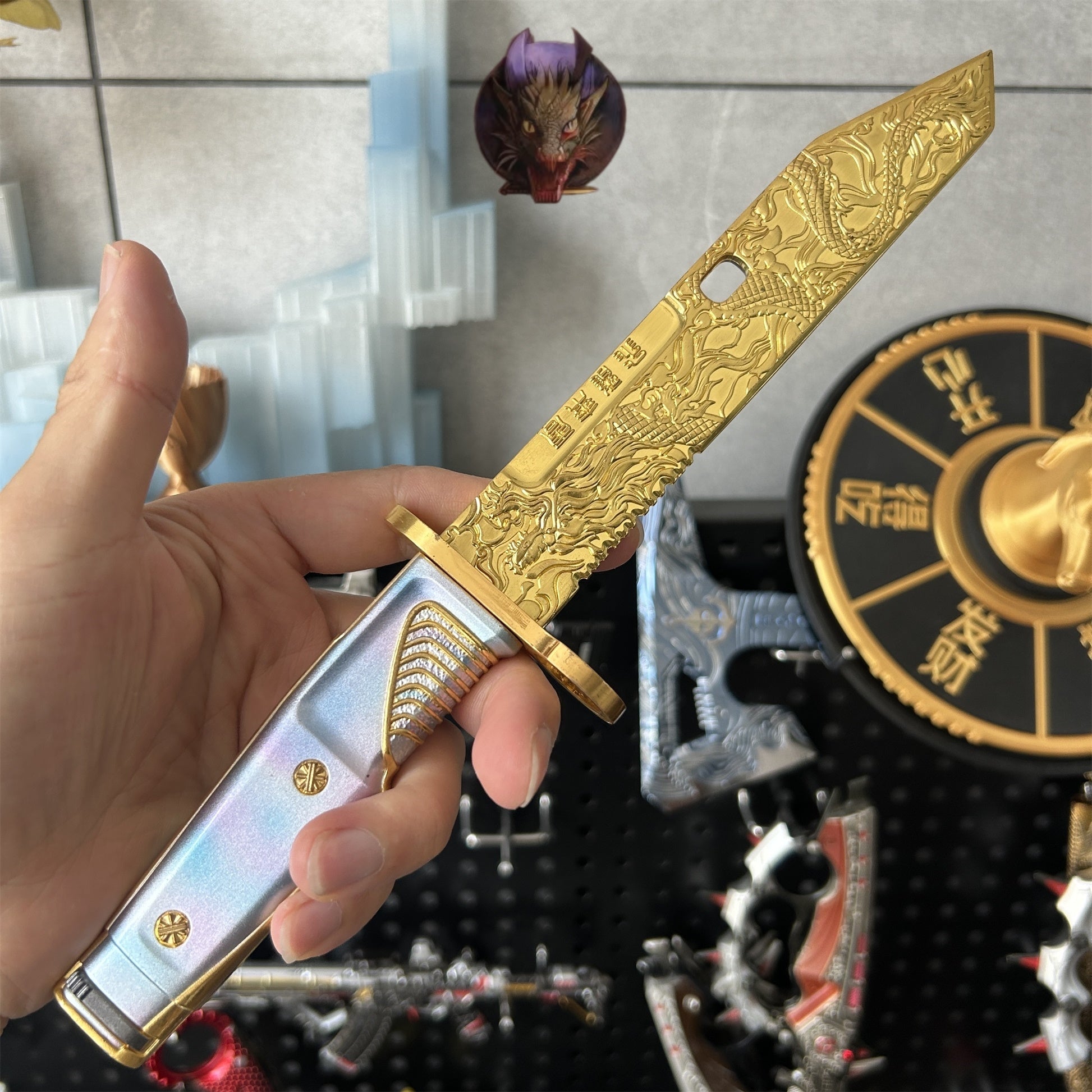 Delta Force Game Dragon Tooth Knife Metal Replica