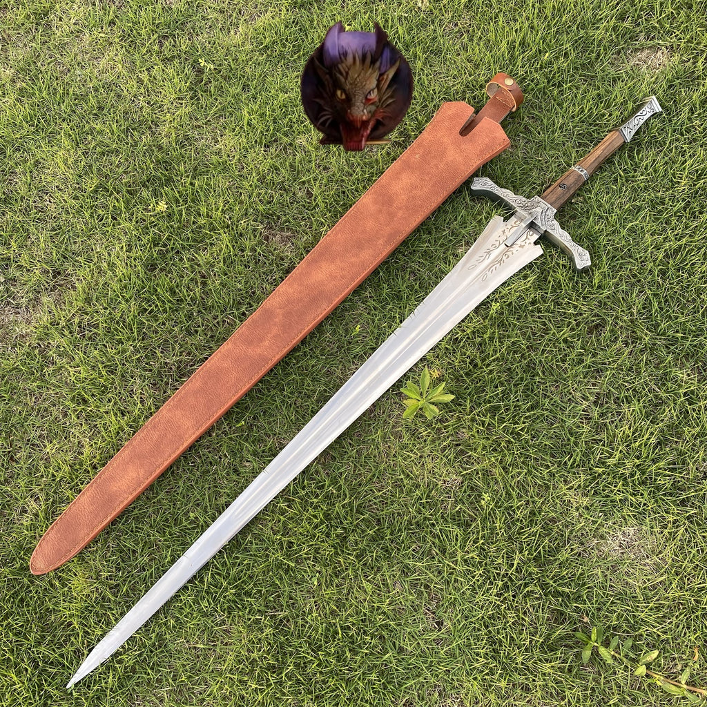 Life-size Replica Inspired By The Knight's Greatsword