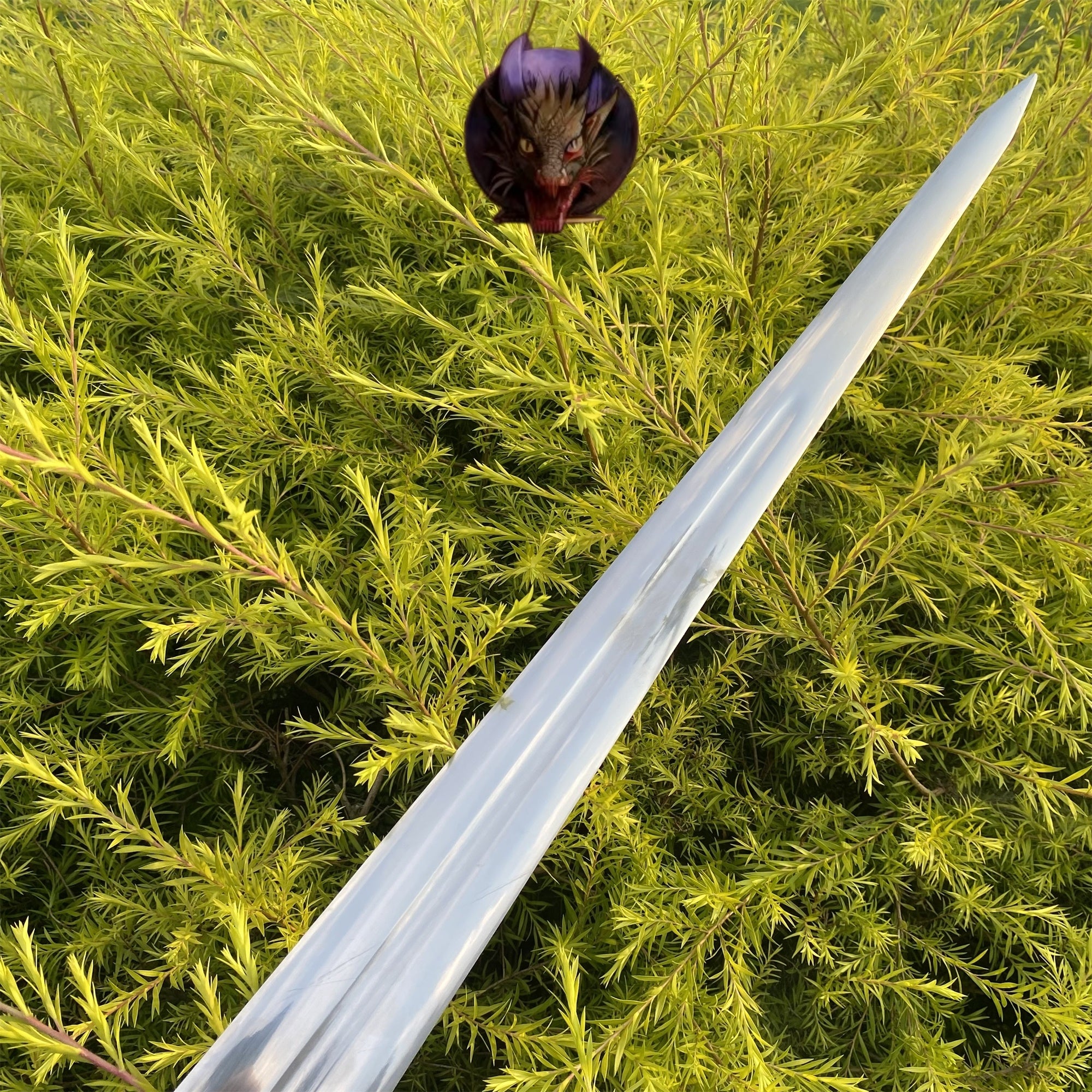 Life-size Replica Inspired By The Knight's Greatsword