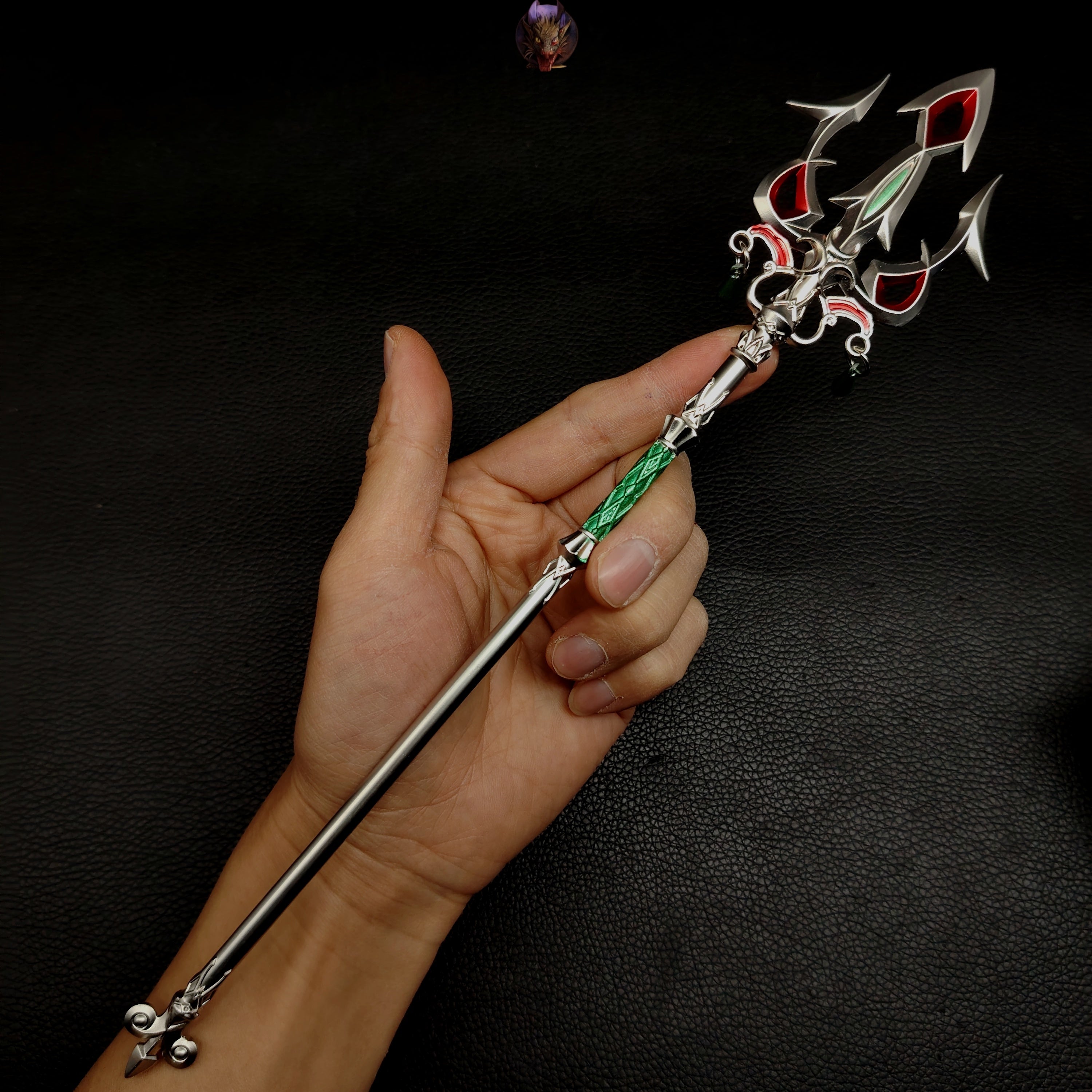 Link Lightscale Trident Metal Replica With Gift Box