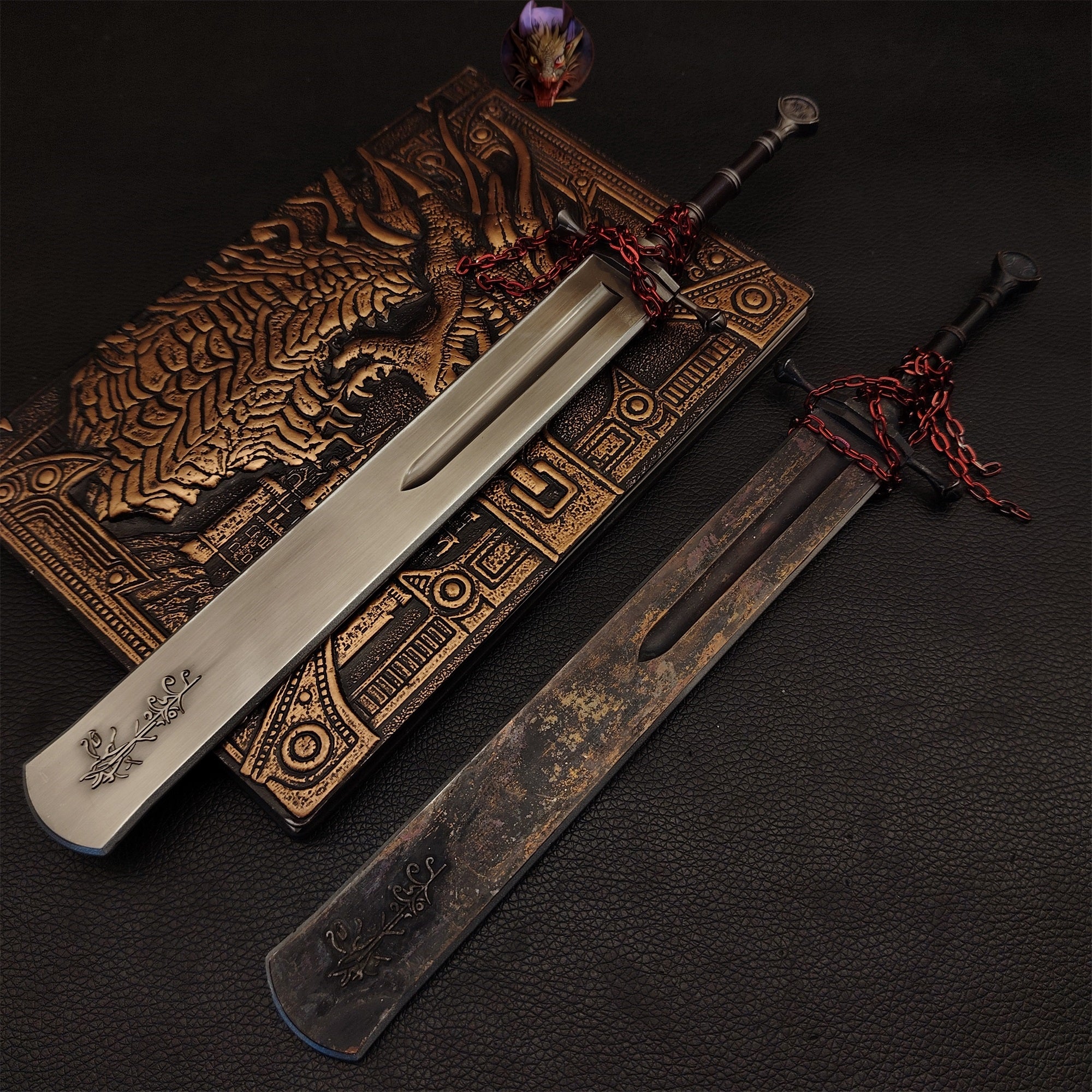ER Marais Executioner's Sword Metal Miniature Replica
