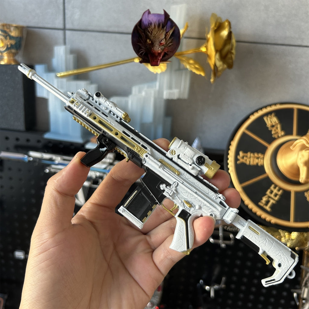 Delta Force Game Mercy M7 Battle Rifle Metal Tiny Gun