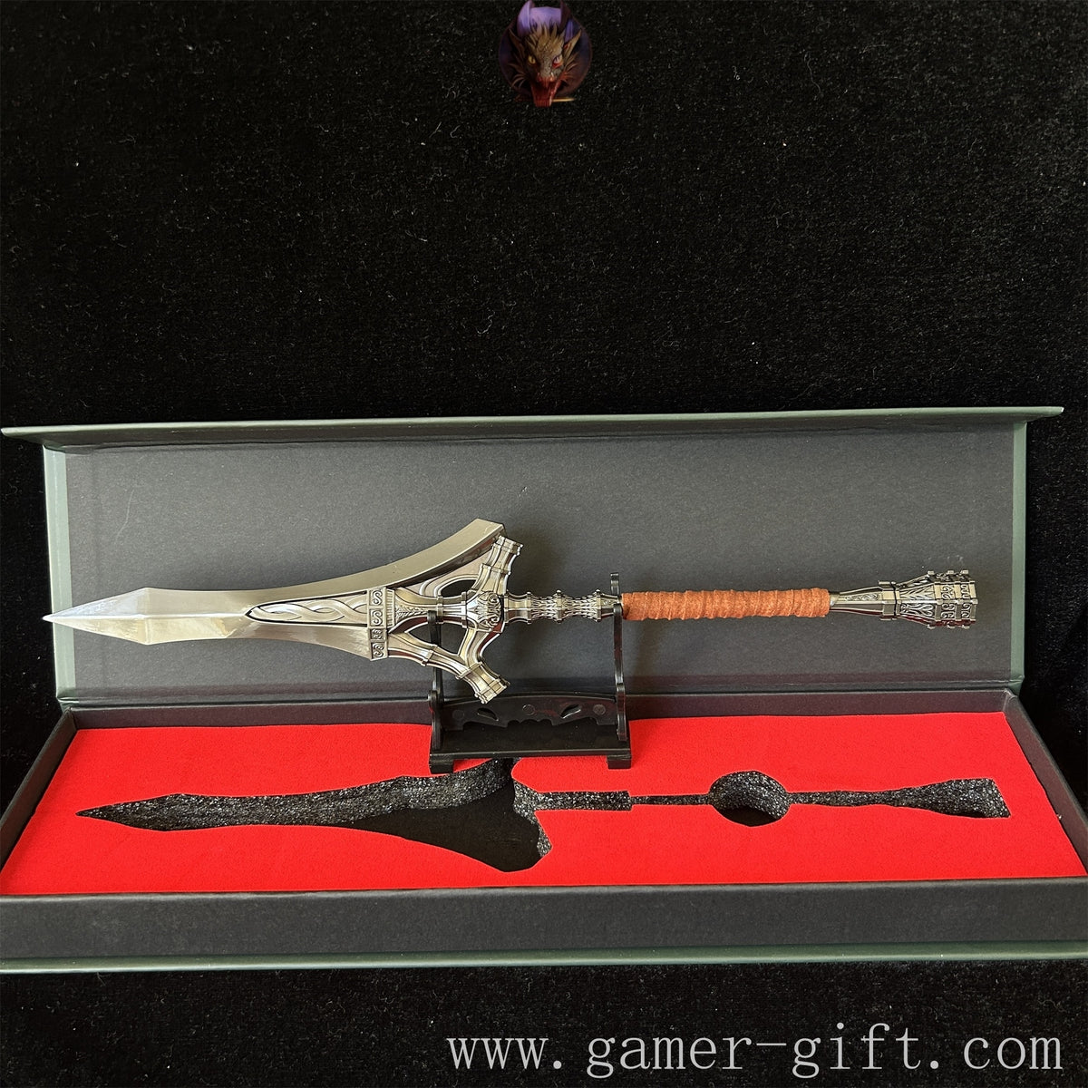Soul Game Serpent Hunter Spear Metal Replica With Gift Box