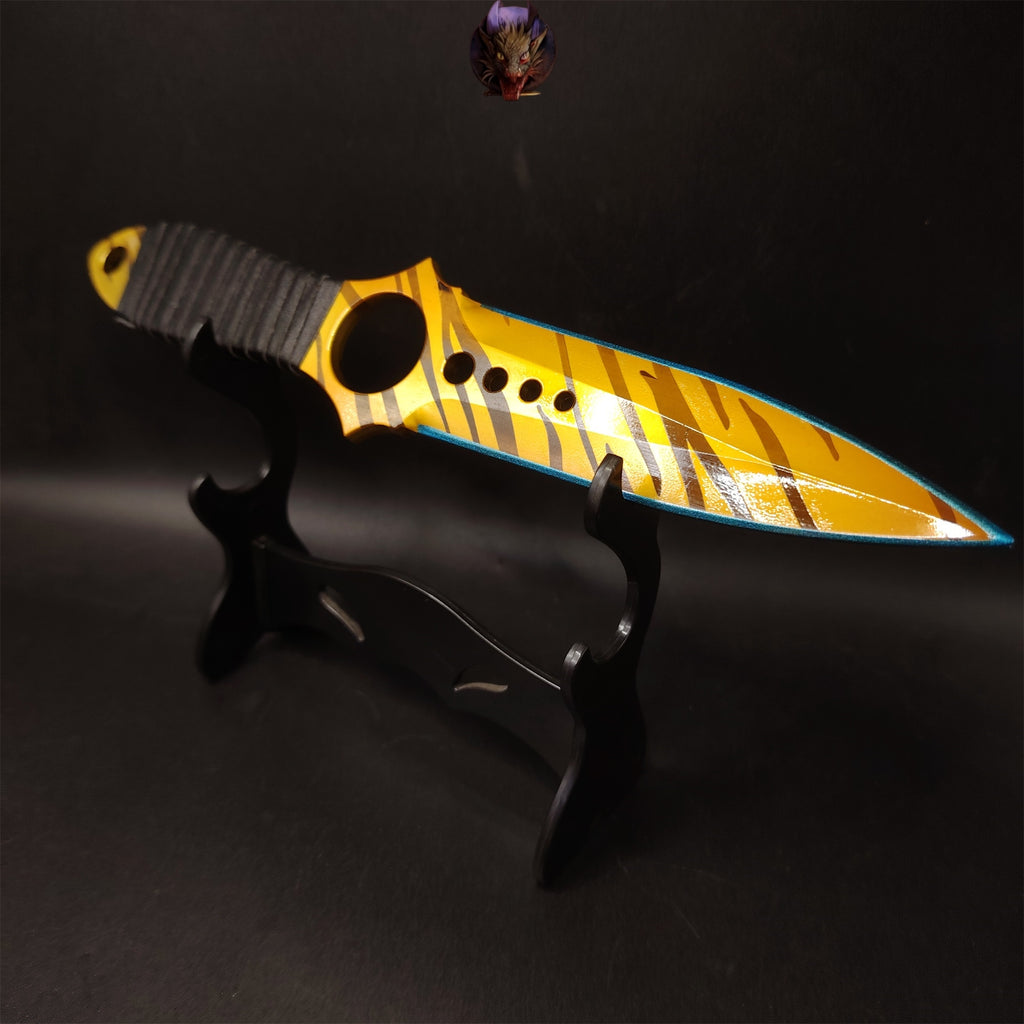 CS Game Skeleton Knife Tiger Tooth Skin Metal Replica