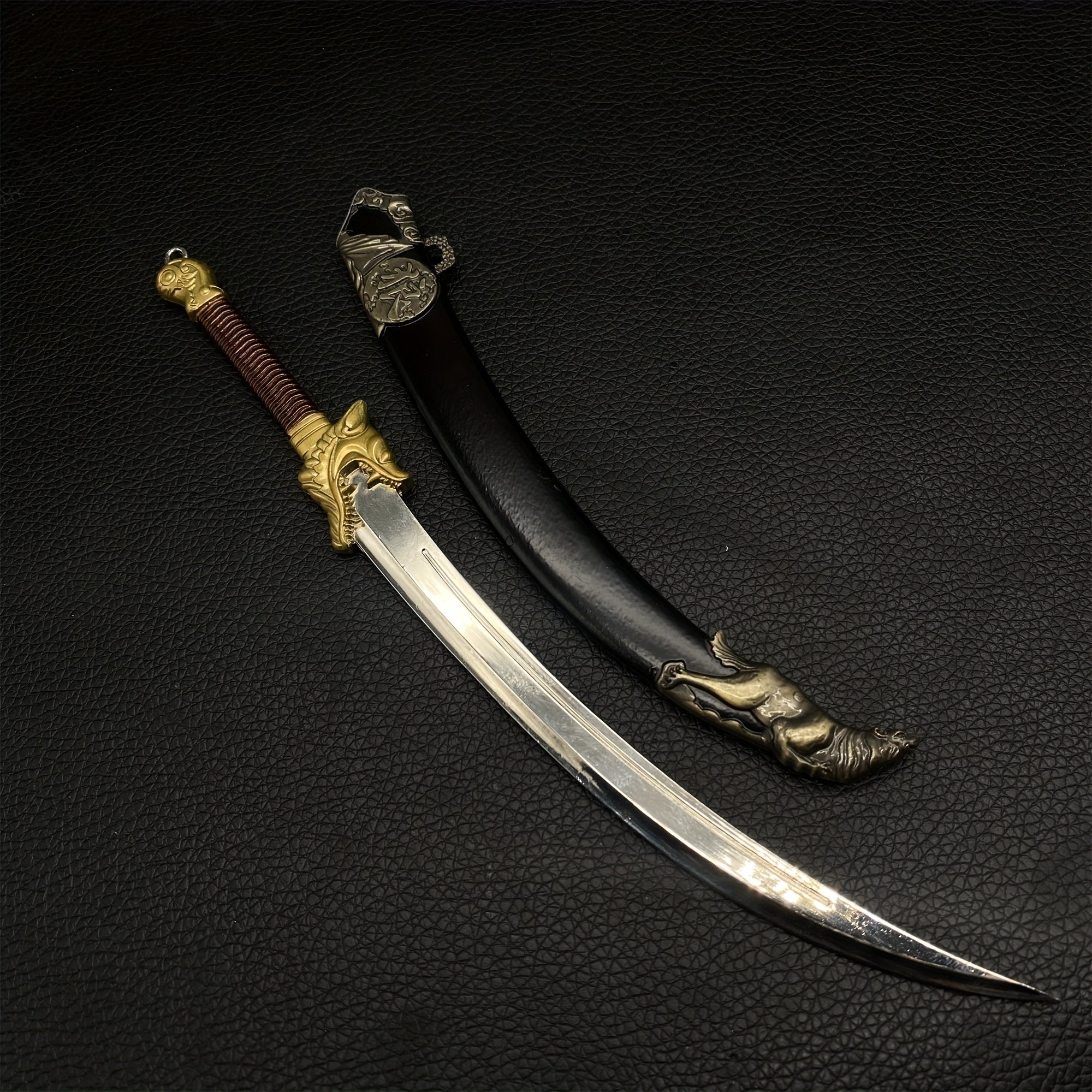 Mini Wolf Head Blunt Blade Sword 1/6 Metal Replica