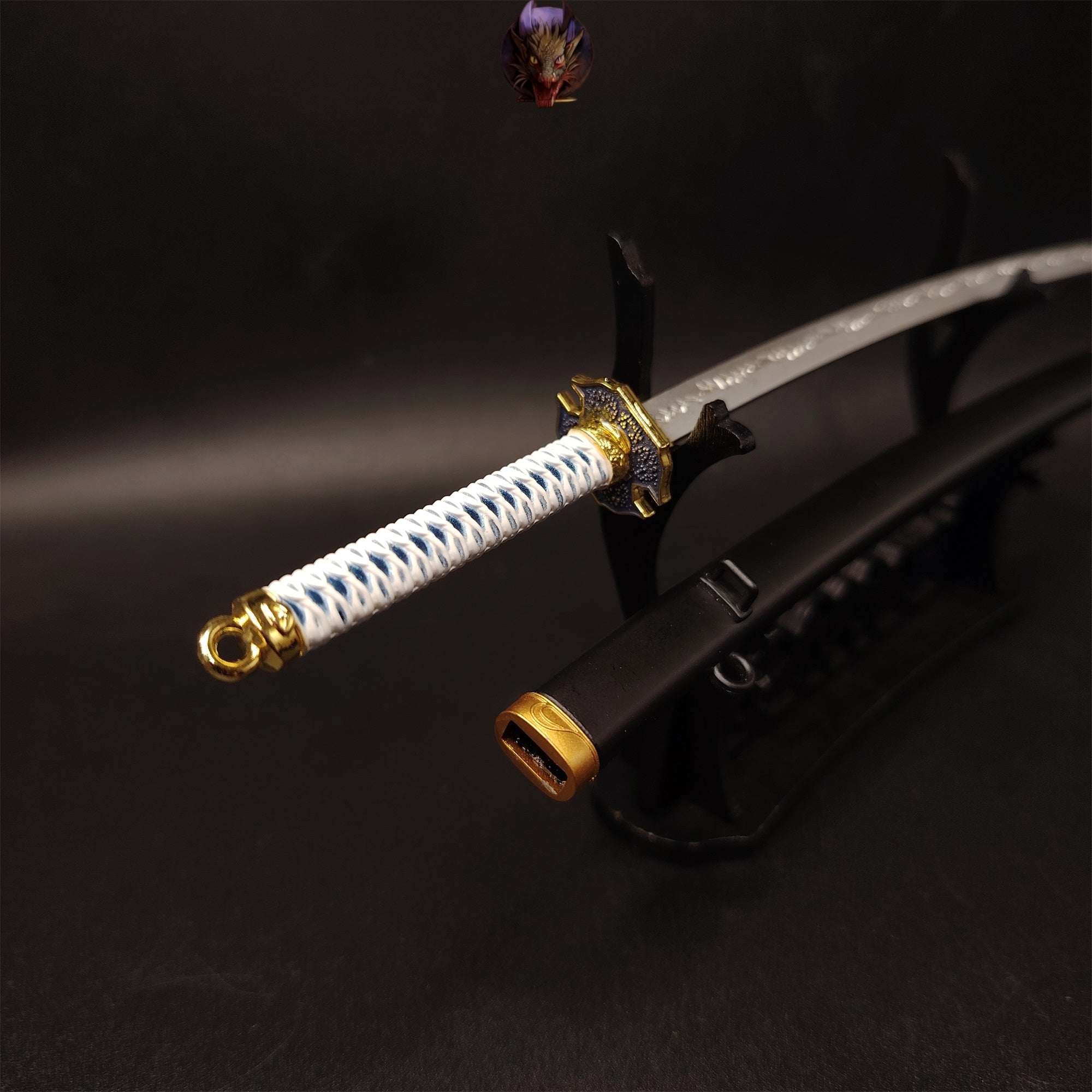 Mini Katana Vergil's Yamato 22CM Metal Replica