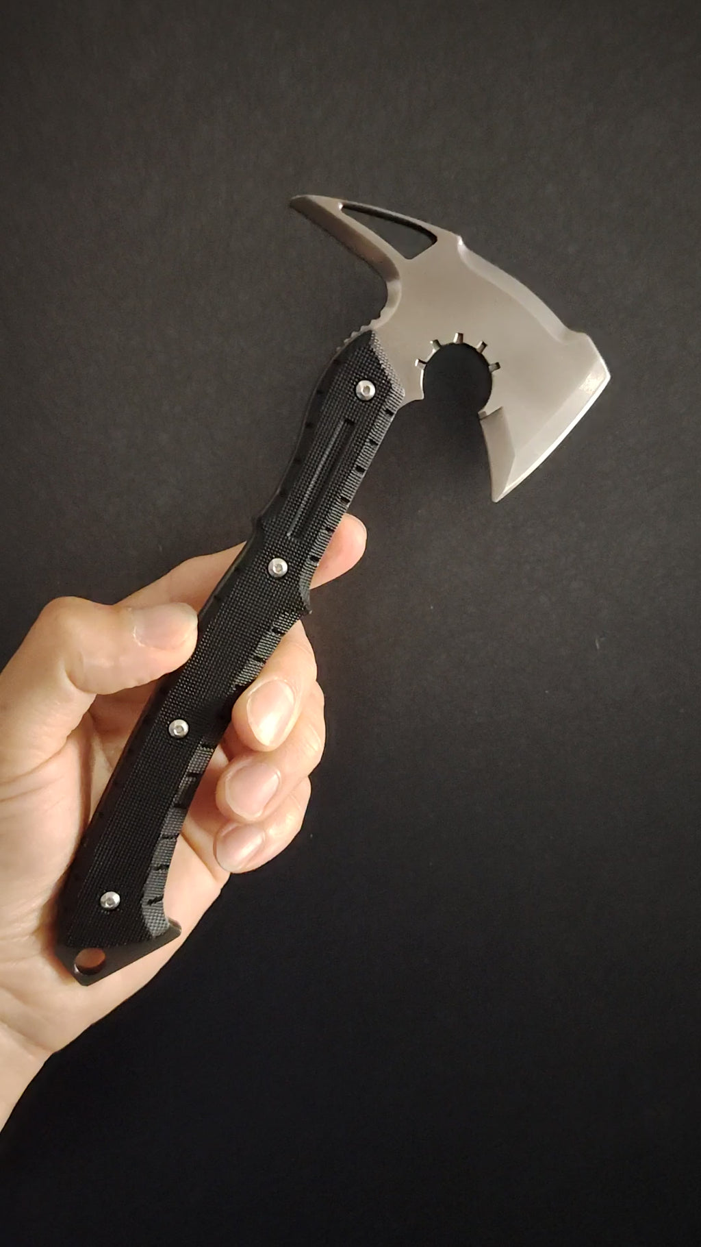 Re9 Leon Tactical Axe Mini Metal Replica