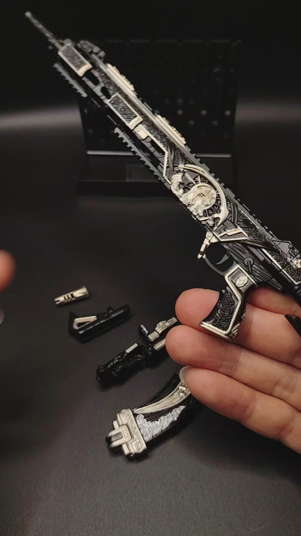 DF Game Tenglong Death Rose Assault Rifle Metal Replica Tiny Gun
