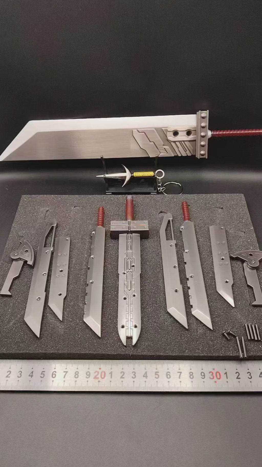 FF7 Cloud's Fusion Sword Metal Replica