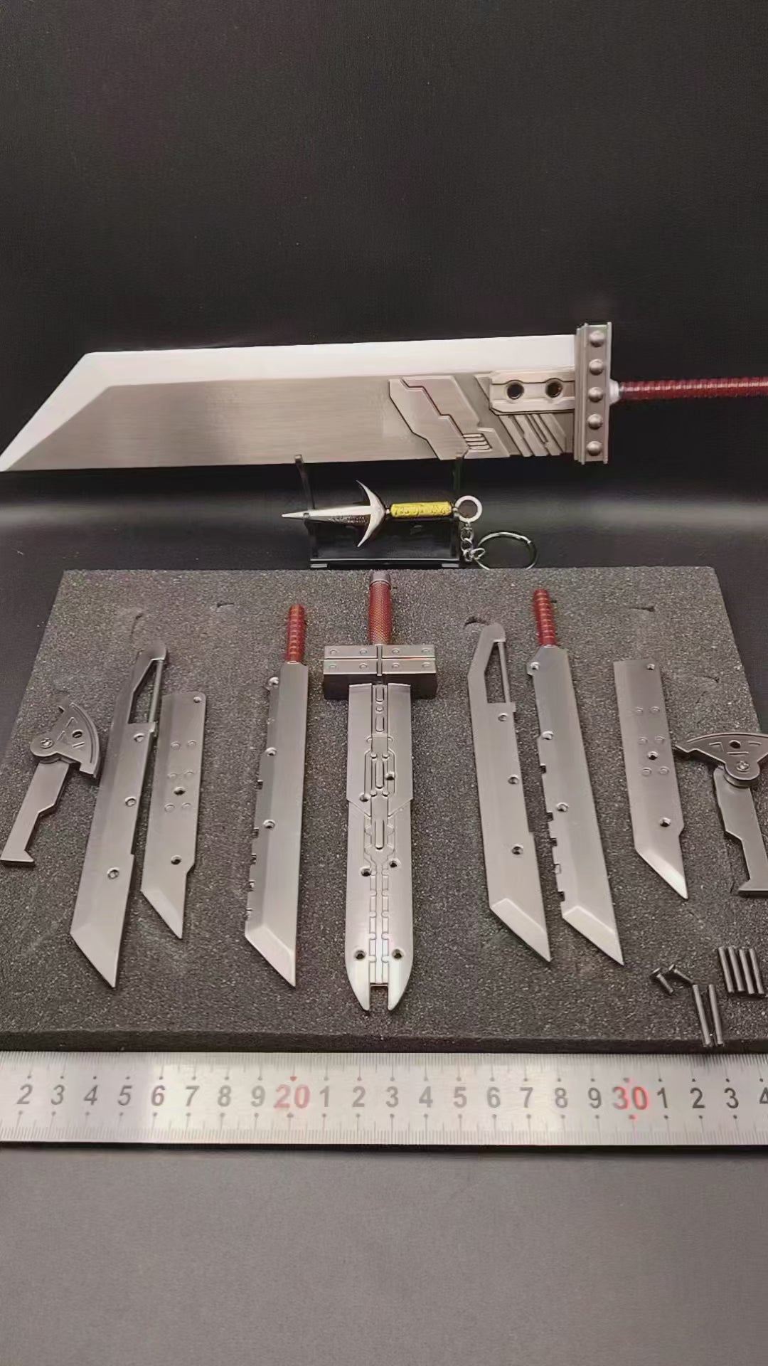 FF7 Cloud's Fusion Sword Metal Replica