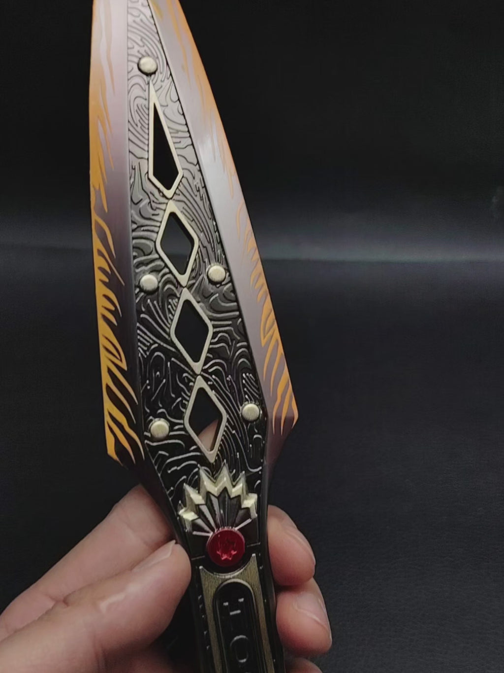 Heirloom Wraith Kunai 30CM Metal Replica